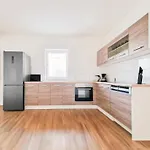 Tolstov - 2 - Terrace - 25 Min To Messe Dus Appartamento Krefeld