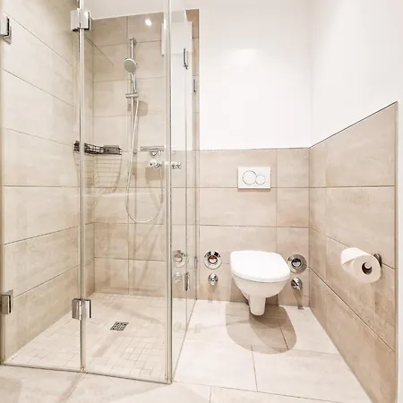 Tolstov - 2 - Terrace - 25 Min To Messe Dus